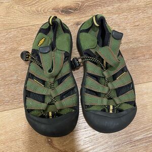 Green keens sandals